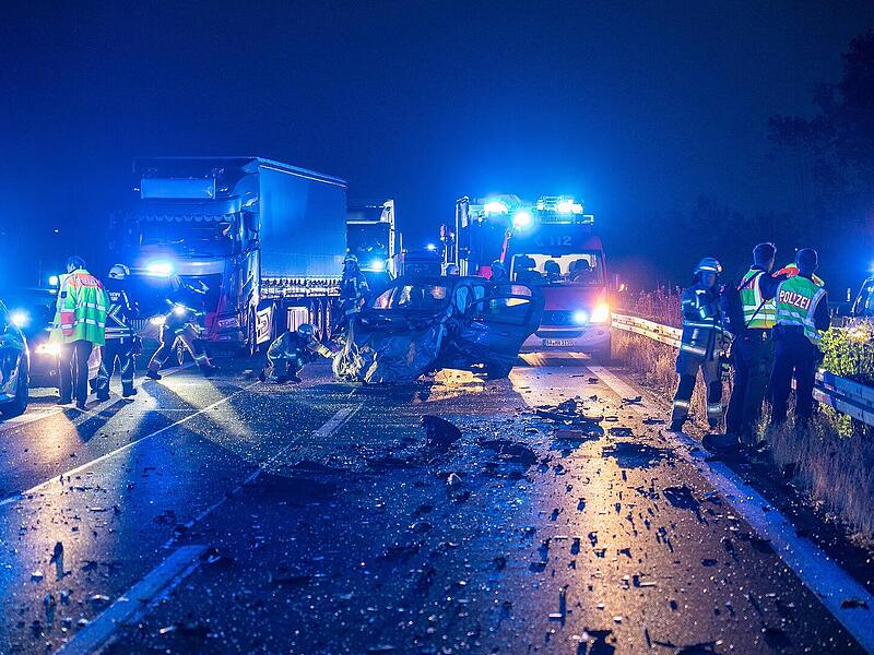 Vier Schwerverletzte bei Geisterfahrer-Unfall auf A70 im Kreis Bamberg