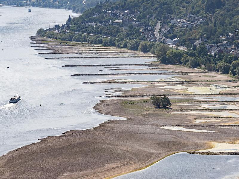 Extremes Niedrigwasser auf dem Rhein