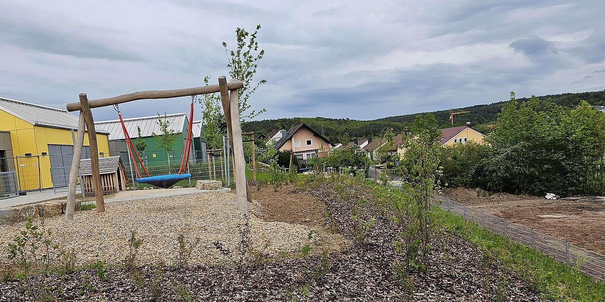 rger In Ebern Wegen Fehlplanung Zu Steile B schung Am Kinderhaus rger In Ebern Wegen Fehlplanung Zu Steile B schung Am Kinderhaus