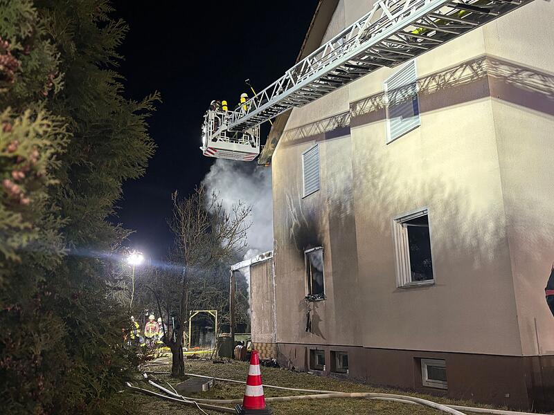 Leiche von Mann bei L&ouml;scharbeiten geborgen