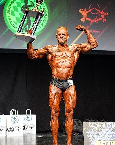 Der aus Thurnau stammende und nun in Mistelfeld beheimatete Thorsten Wehrsdorfer ist Bayerischer Meister im Bodybuilding.