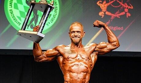 Der aus Thurnau stammende und nun in Mistelfeld beheimatete Thorsten Wehrsdorfer ist Bayerischer Meister im Bodybuilding. Der aus Thurnau stammende und nun in Mistelfeld beheimatete Thorsten Wehrsdorfer ist Bayerischer Meister im Bodybuilding.