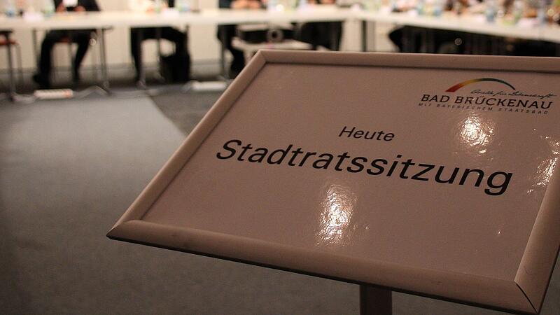 Symbolfoto: Eine &ouml;ffentliche Sitzung des Stadtrates Bad Br&uuml;ckenau aus dem Jahr 2020.