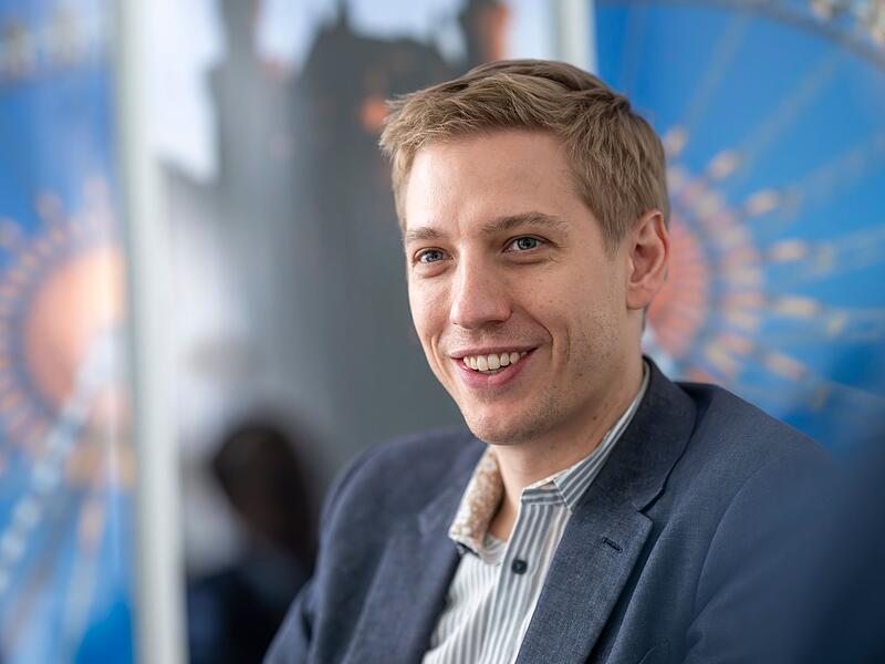 Dominik Krause beim dpa-Redaktionsbesuch