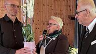 Pfarrer Helmut Hetzel, Vorsitzende Anne Rudel und Ehrenvorsitzender Jürgen Simmerlein. Pfarrer Helmut Hetzel, Vorsitzende Anne Rudel und Ehrenvorsitzender Jürgen Simmerlein.