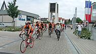 Die Euro-Biker sind wieder auf Tour, genau am selben Datum und zur selben Uhrzeit wie vor 20 Jahren bei ihrer ersten Tour in die Normandie. Diesmal geht es über Umwege nach Würzburg. Die Euro-Biker sind wieder auf Tour, genau am selben Datum und zur selben Uhrzeit wie vor 20 Jahren bei ihrer ersten Tour in die Normandie. Diesmal geht es über Umwege nach Würzburg.
