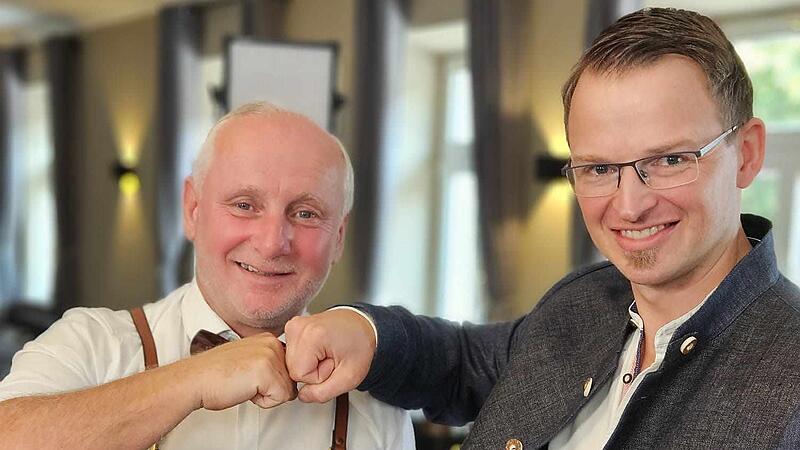 Auch Mitarbeiter Milan &uuml;berzeugte die kritischen G&auml;ste w&auml;hrend ihres Besuchs im Restaurant von Cristopher Kraus.