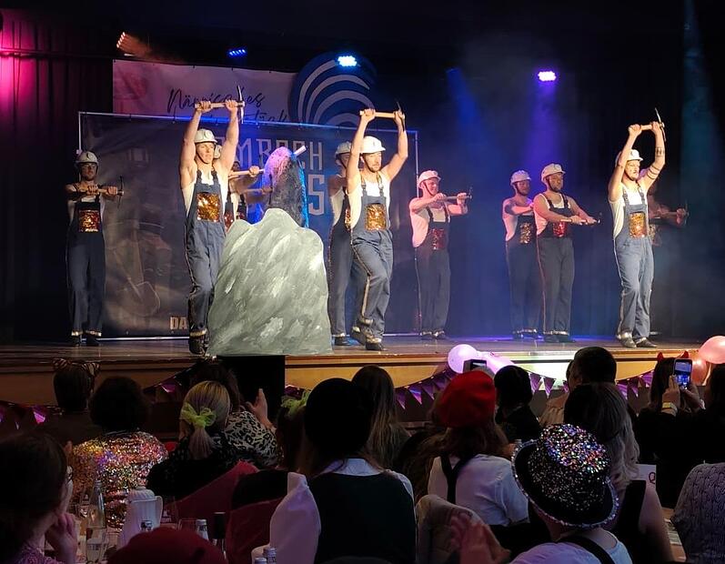 Voll besetzt war der Saal im Heinrich-K&ouml;ppler-Haus beim &bdquo;N&auml;rrischen Frauenfr&uuml;hst&uuml;ck&ldquo;.