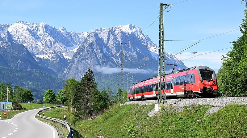 Regionalzug zwischen München und Garmisch-Partenkirchen Regionalzug zwischen München und Garmisch-Partenkirchen
