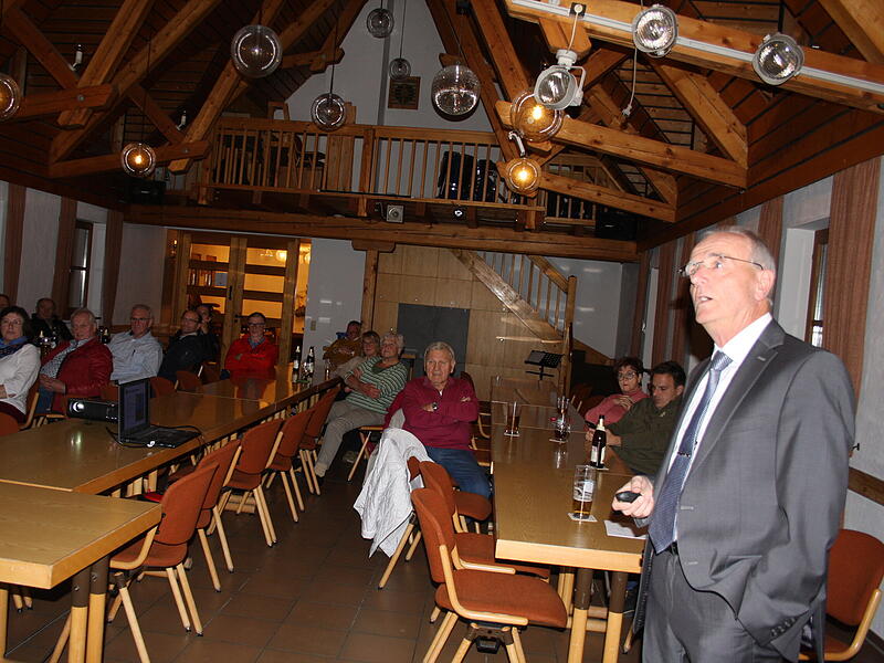 Die Bürgerversammlung mit Bürgermeister Markus Grüner fand im Sportheim in Obertrubach statt.