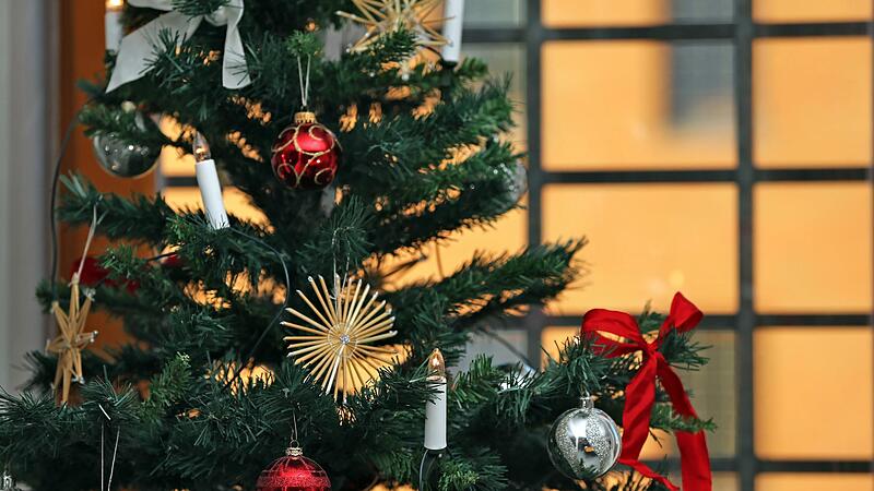 M&ouml;glichst lange soll der Baum in einem sch&ouml;nen Tannengr&uuml;n erstrahlen.