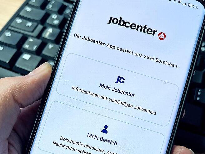 Mit der Jobcenter-App können Termine von zuhause aus vereinbart werden.