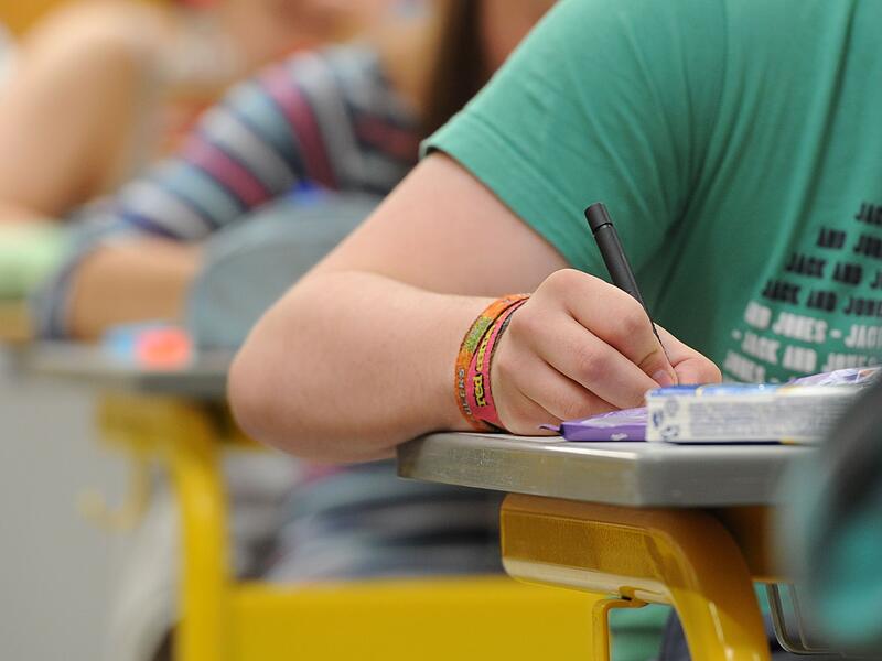 Pr&uuml;fung in einer Schule