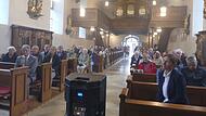 Zuhörer in der Kirche von Hannberg.