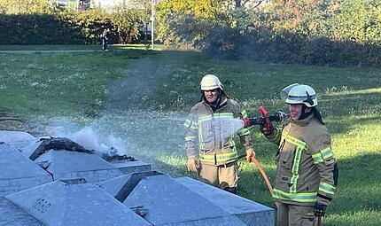 Bamberg: Ungew&ouml;hnlicher Brand sorgt f&uuml;r Feuerwehreinsatz - Polizei ermittelt