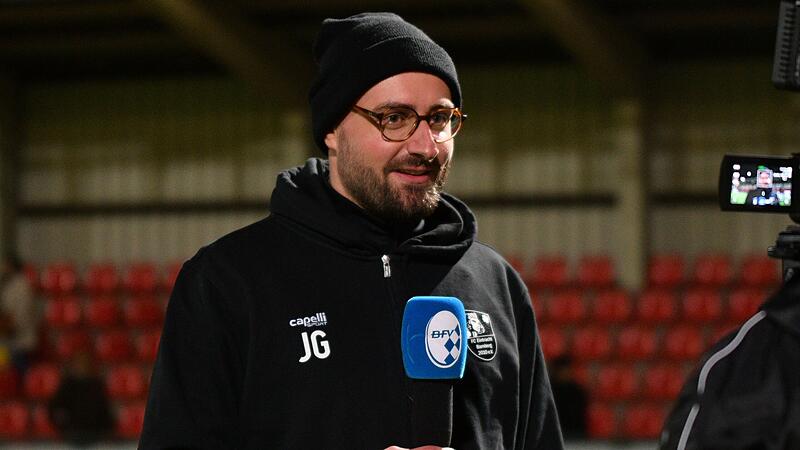 Hat gut lachen: Jan Gernlein nach dem Sieg seines FC Eintracht Bamberg beim SC Eltersdorf.