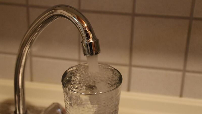 Die Gebühr für Trinkwasser wird in Sulzthal von 1,78 auf 2,50 Euro/Kubikmeter erhöht. Die Gebühr für Trinkwasser wird in Sulzthal von 1,78 auf 2,50 Euro/Kubikmeter erhöht.