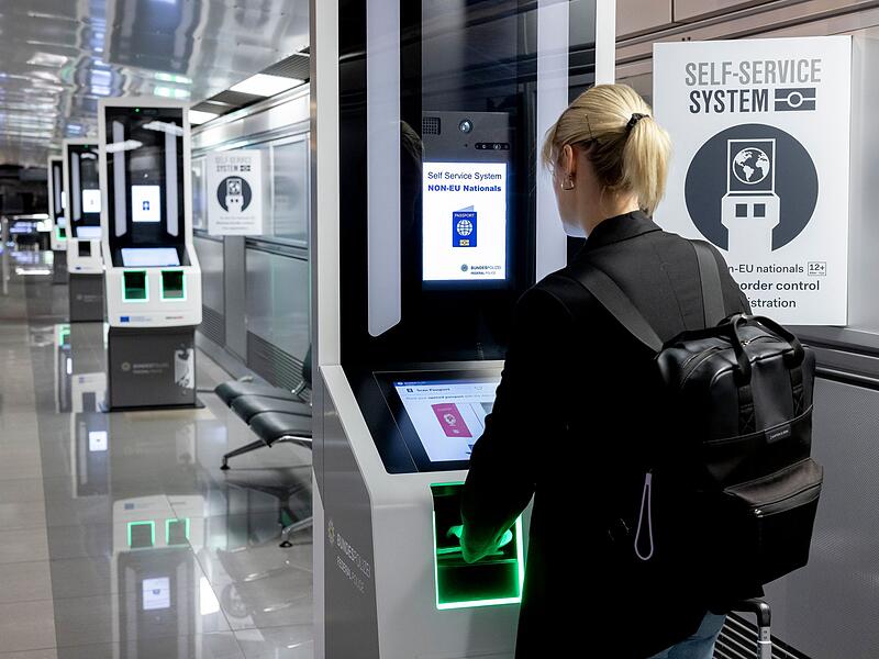 Neues EU-Grenzsystem für Ein- und Ausreisen Neues EU-Grenzsystem für Ein- und Ausreisen