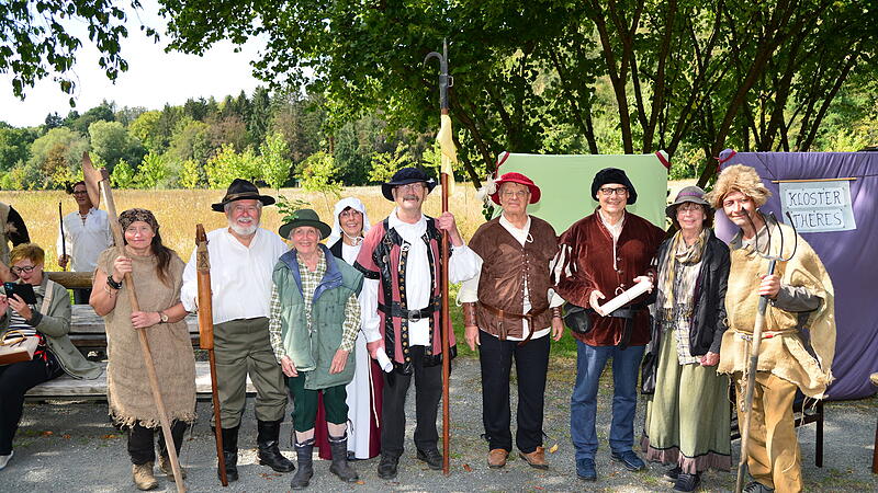 Mittelalterliches Spektakel auf der Burgruine NordeckSturm auf die Burgruine Nordeck Mittelalterliches Spektakel auf der Burgruine NordeckSturm auf die Burgruine Nordeck
