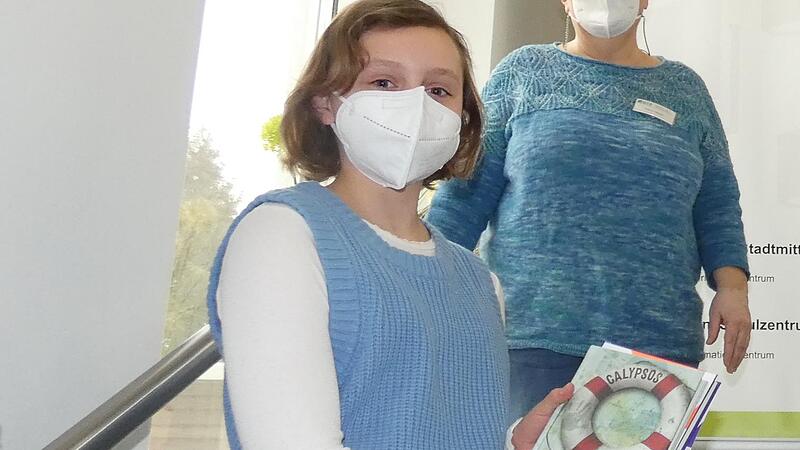 Foto: Amelie Schn&ouml;s aus Knetzgau ist die beste Vorleserin im Landkreis.
