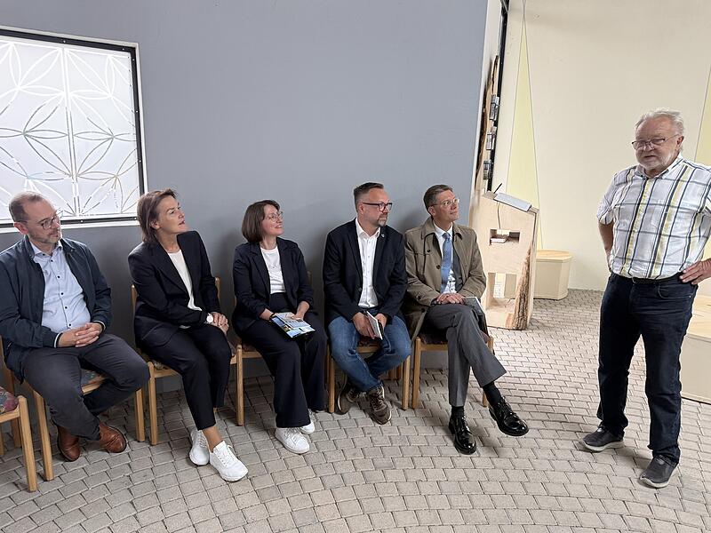 Besuch in der &bdquo;Kirche der Einheit