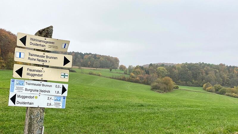 Rund um Trainmeusel gibt es wunderbare Wanderwege, auf denen man Sagen &uuml;ber Eppelein nachsp&uuml;ren kann.Forchheim & Fr&auml;nkische Schweiz
