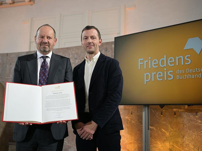 &Uuml;bergabe Friedenspreis des Deutschen Buchhandels