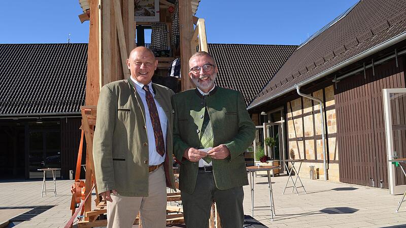Albert Schrenker (links) mit seinem Nachfolger Peter Hagemann