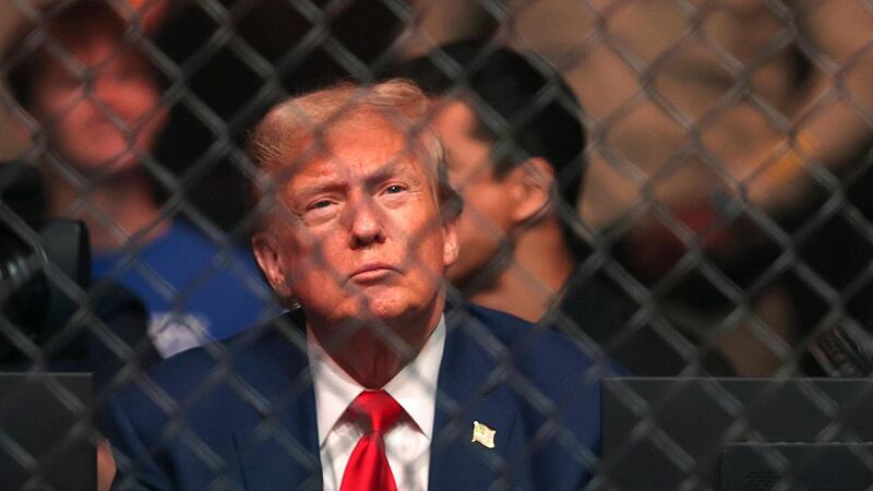 Das Oberste Gericht des US-Bundesstaates Colorado hat Ex-Präsident Donald Trump von den Vorwahlen dort ausgeschlossen.