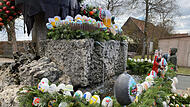 Ein besonderes Highlight ist der Osterbrunnen in Kleingesee.