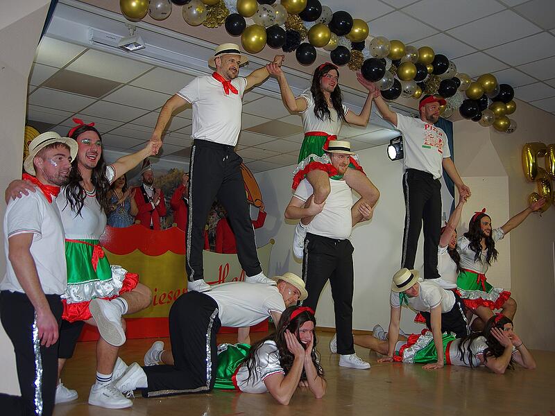 Die sch&ouml;nsten Bilder vom Fasching der Fidelia Reiterswiesen