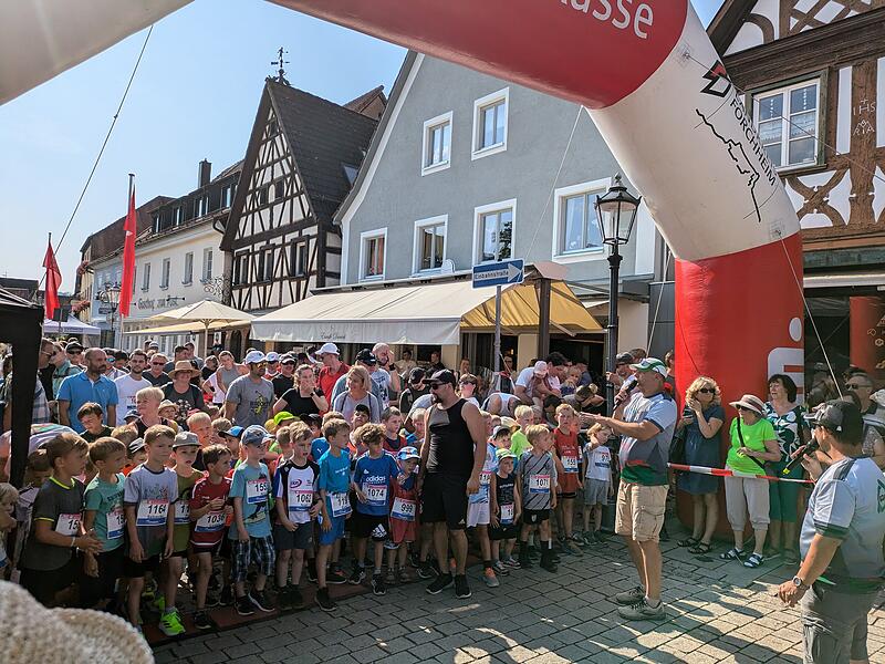 Samstag Kinderläufe Fränkische Schweiz Marathon 2024 Samstag Kinderläufe Fränkische Schweiz Marathon 2024