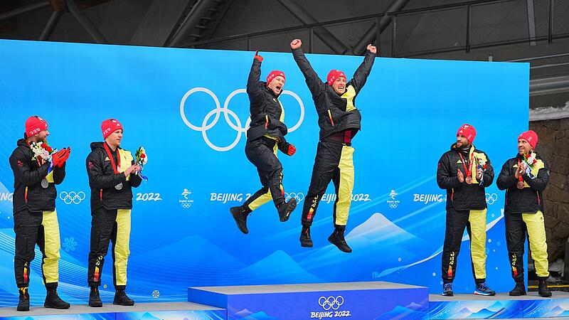 Gold, Silber und Bronze für die Bobfahrer
