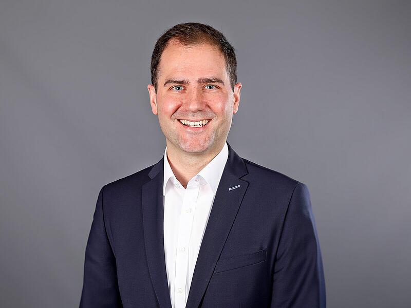 Malte Tiedemann IHK BayreuthForchheim & Fränkische Schweiz Malte Tiedemann, Ansprechpartner für sicherheits- und verteidigungspolitische Fragen der IHK für Oberfranken Bayreuth