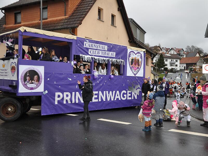 Prinzenwagen des befreundeten Carnevalclubs aus Thalau