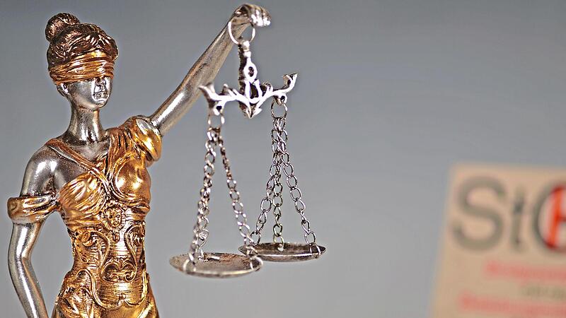 Justitia soll ab Dienstag über einen Mann aus dem Kulmbacher Land ohne Ansehen der Person Recht sprechen. Symbolbild Justitia soll ab Dienstag über einen Mann aus dem Kulmbacher Land ohne Ansehen der Person Recht sprechen. Symbolbild