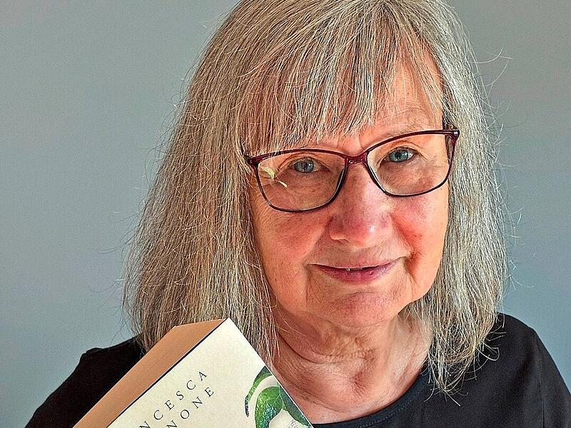 Christine Janzen empfiehlt &bdquo;Die Brieftr&auml;gerin&ldquo; von Francesca Giannone.