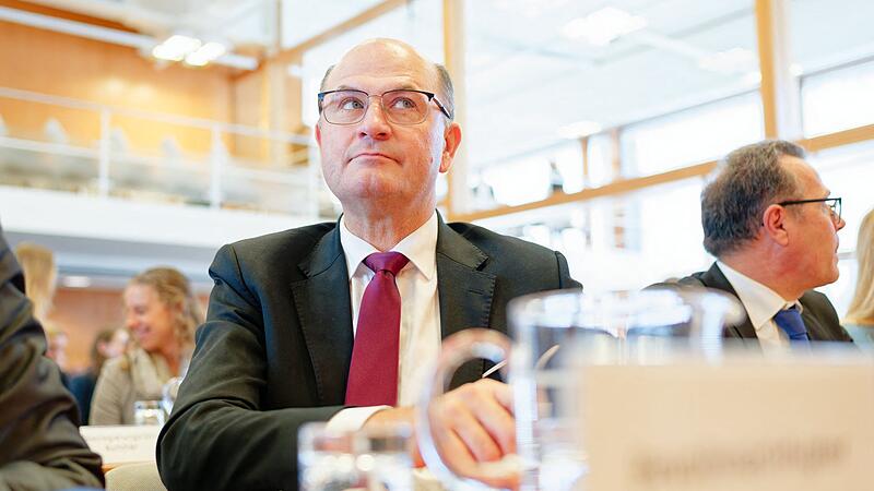 Bundesverfassungsgericht verhandelt Erbschaftssteuer Bundesverfassungsgericht verhandelt Erbschaftssteuer