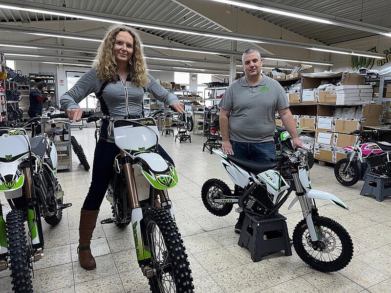 Nina Deitermann und ihr Partner Andreas Keim entwickeln und fertigen in Weisendorf Motorr&auml;der.