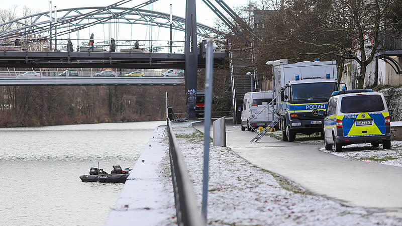 Der Rucksack des Vermissten wurde im Fluss gefunden.