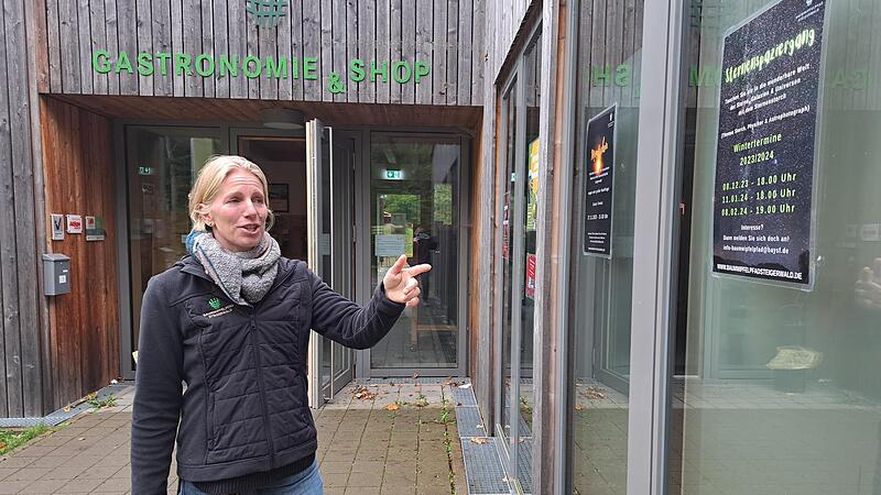 Nur bis Jahresende gibt es am Ebracher Baumwipfelpfad Gastrobetrieb, ein Problem für Pfadleiterin Sandra Fischer.