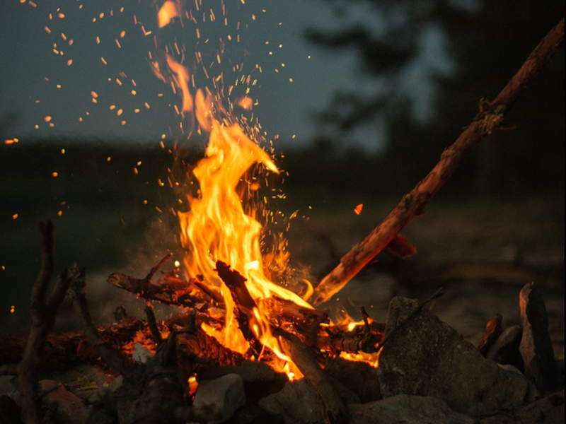 Unzulässiges Lagerfeuer in Coburg ruft Polizei und Feuerwehr auf den Plan Unzulässiges Lagerfeuer in Coburg ruft Polizei und Feuerwehr auf den Plan
