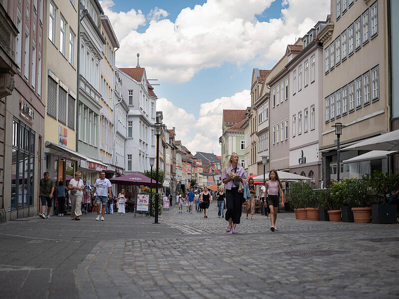 Keine Wettb&uuml;ros im Steinweg - das sagen Ladeninhaber