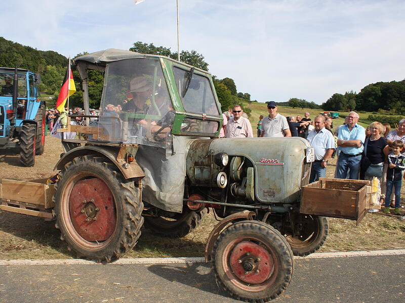 Das inzwischen 10. Eichertreffen der Eicherfreunde in Affalterthal wurde am Wochenende mit einem Besucheransturm von rund 3000 Schaulustigen zu einem wahren Volksfest in dem kleinen Egloffsteiner Ortsteil.