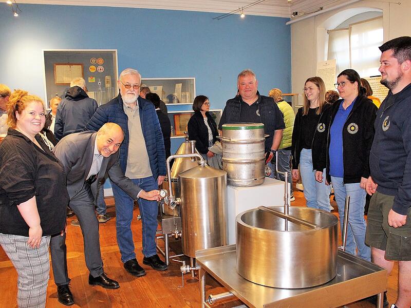 Das Stadtmuseum in Schl&uuml;sselfeld hat eine neue Leiterin und seine Pforten mit einer Sonderausstellung zum Thema Bier er&ouml;ffnet.