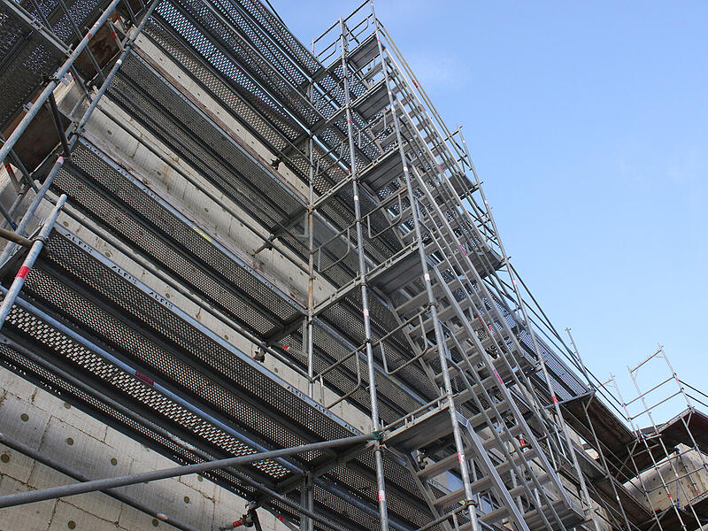 Neubau soziales Wohnen in Neustadt im Herbst fertig