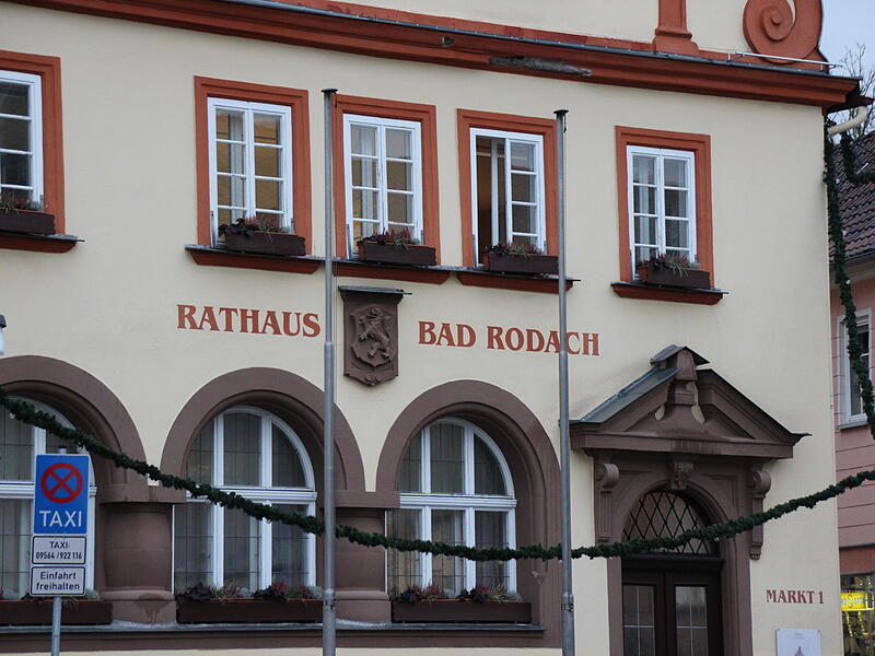 Stadt Bad Rodach - Kreis Coburg - Rathaus - Detailansicht - Schriftzug