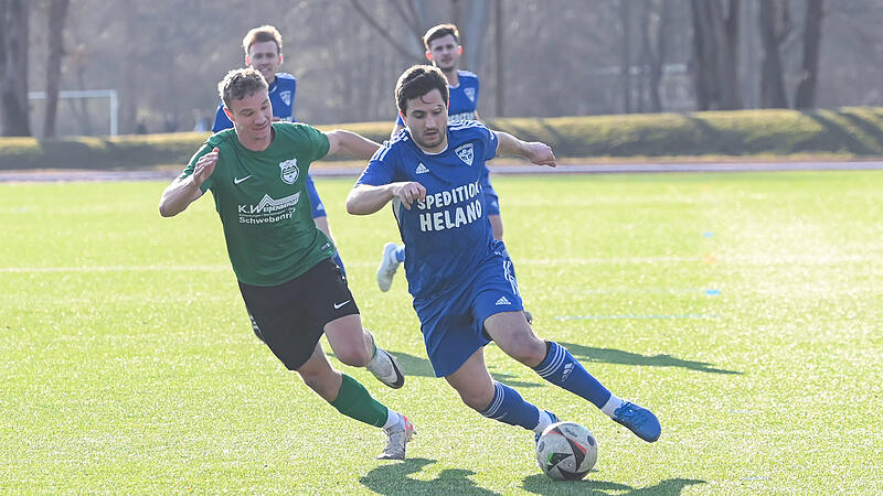 Tolga Jungkunz (rechts, hier im Spiel gegen Schwebenried) brachte die "Mönche" mit 1:0 in Führung. Für Punkte reichte es allerdings nicht.