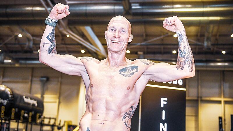 Der Coburger Stefan Eichhorn verbesserte seinen eigenen Altersklassen-Weltrekord im Hyrox um &uuml;ber eine Minute.