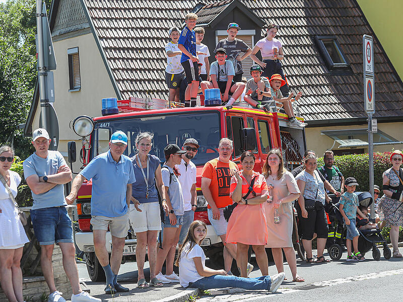 Mülltonnen-Rennen in Ahorn: Die besten Bilder